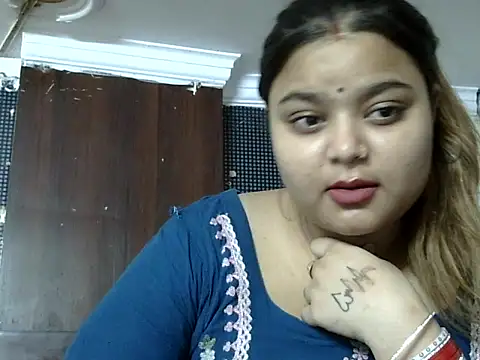Snapshot of Sexy-radhika69 chatting on 08/09/26, 09:25 Sexy-radhika69 online show from 08/09/26, 09:25