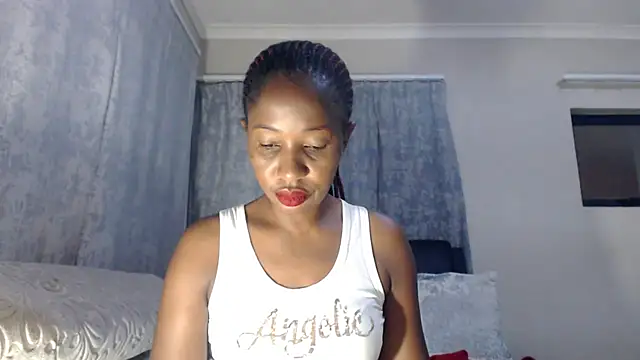 Snapshot of leanna23 chatting on 03/21/25, 03:33 leanna23 online show from 03/21/25, 03:33