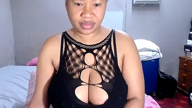 Snapshot of BigAreola26 chatting on 06/18/26, 05:08 BigAreola26 online show from 06/18/26, 05:08