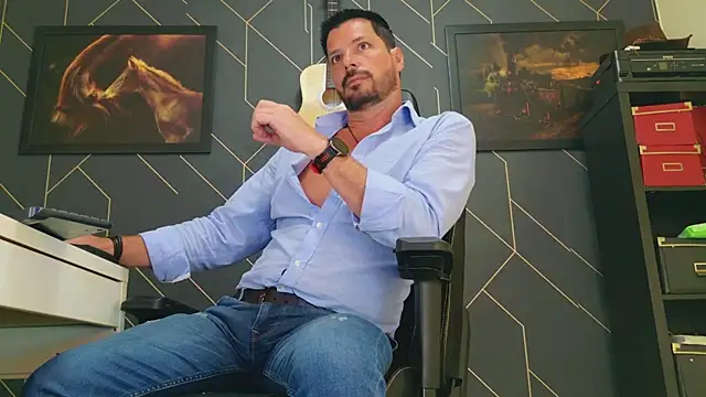 ChrisKox online show from 03/10/25, 06:38