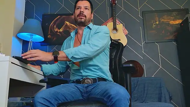 ChrisKox online show from 09/26/25, 05:33