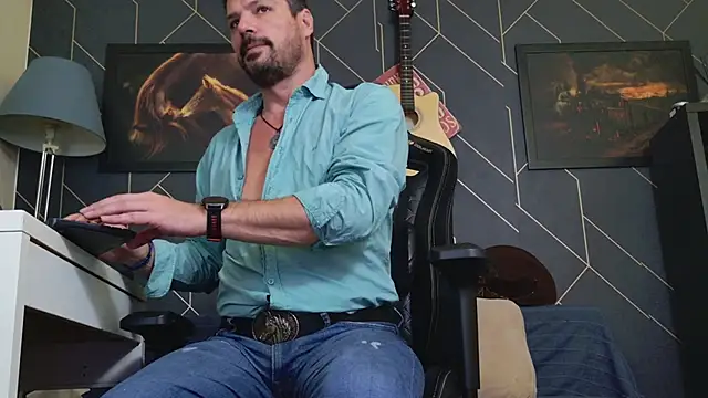 ChrisKox online show from 11/03/25, 02:40