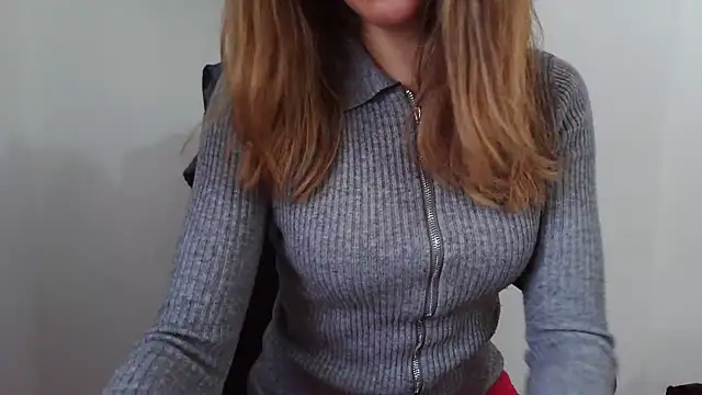 Snapshot of sexylenia chatting on 02/19/25, 11:28 sexylenia online show from 02/19/25, 11:28