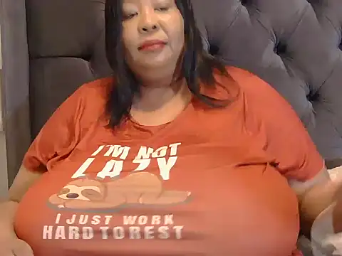 nancy111 online show from 02/05/26, 02:27