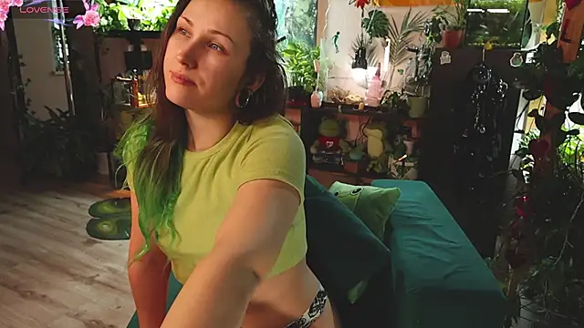 Dead Butterfly online show from 10/30/25, 03:41