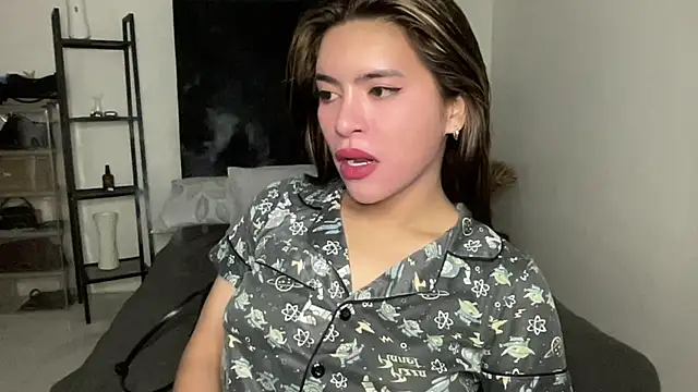 your bianca69 online show from 04/20/26, 11:39