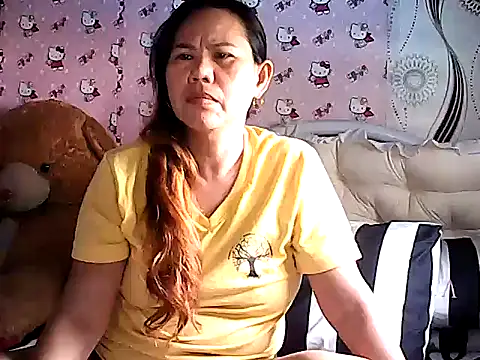 Snapshot of lovely-asian chatting on 10/02/25, 06:20 lovely-asian online show from 10/02/25, 06:20