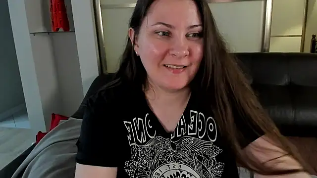 Snapshot of MarySwon chatting on 03/18/25, 11:20 MarySwon online show from 03/18/25, 11:20