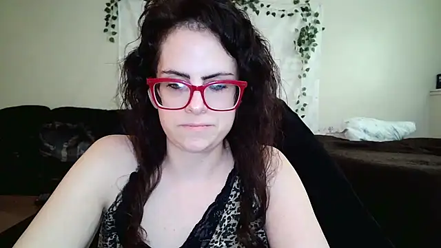 JessaBella online show from 10/21/25, 03:02