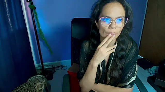 Nattyslave4U online show from 11/22/25, 10:09