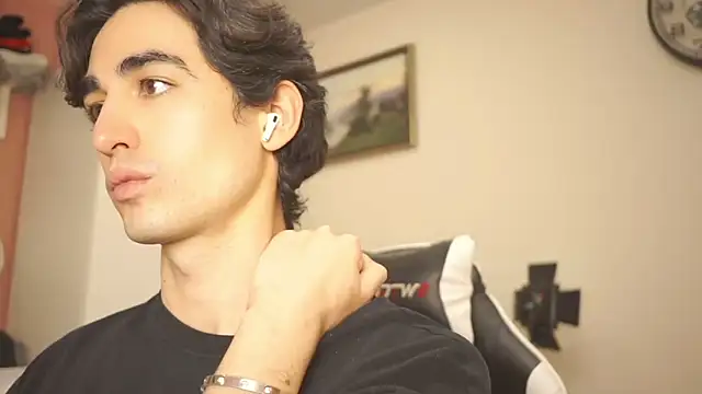 AlanDeNavarre online show from 02/15/25, 10:21