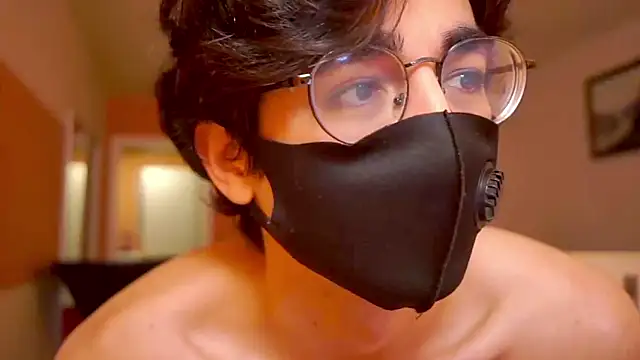 AlanDeNavarre online show from 02/04/26, 03:07