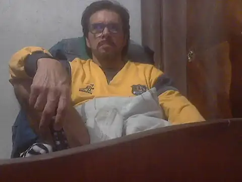 Snapshot of el_principe_hot chatting on 09/11/25, 02:11 el principe hot online show from 09/11/25, 02:11