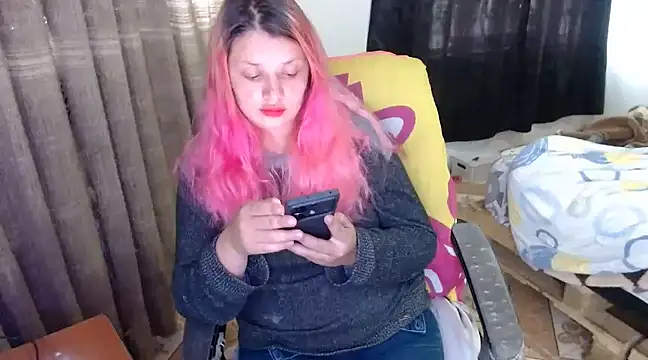 Snapshot of kattydirtylol chatting on 12/13/24, 09:30 kattydirtylol online show from 12/13/24, 09:30