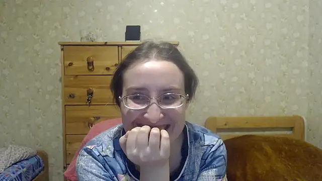 Snapshot of Smart_Rose chatting on 01/27/25, 12:01 Smart Rose online show from 01/27/25, 12:01