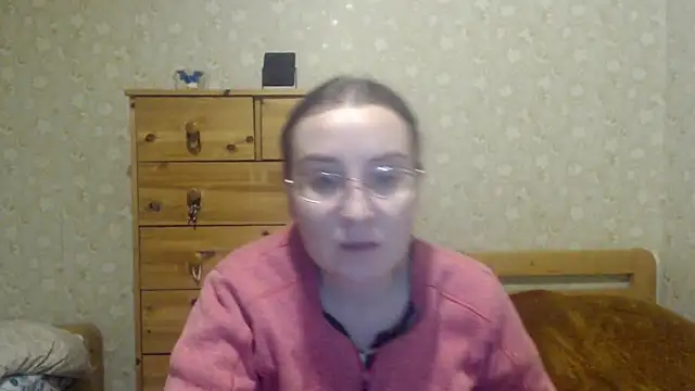 Snapshot of Smart_Rose chatting on 01/29/25, 12:01 Smart Rose online show from 01/29/25, 12:01