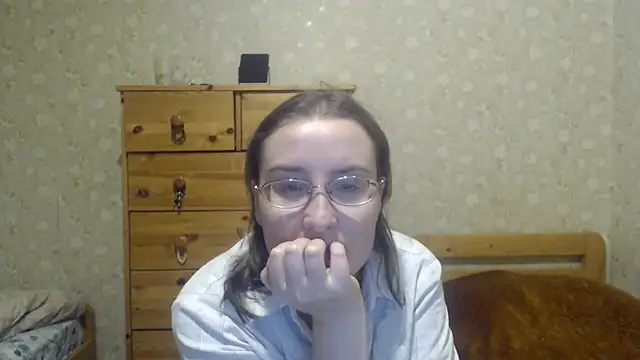 Snapshot of Smart_Rose chatting on 02/04/25, 01:13 Smart Rose online show from 02/04/25, 01:13