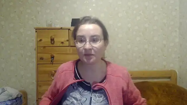 Snapshot of Smart_Rose chatting on 02/06/25, 05:19 Smart Rose online show from 02/06/25, 05:19