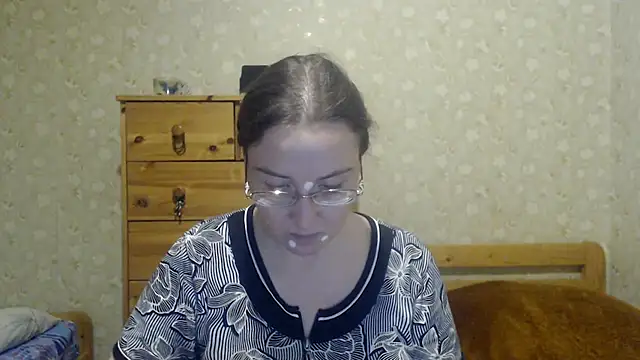 Snapshot of Smart_Rose chatting on 02/09/25, 08:02 Smart Rose online show from 02/09/25, 08:02