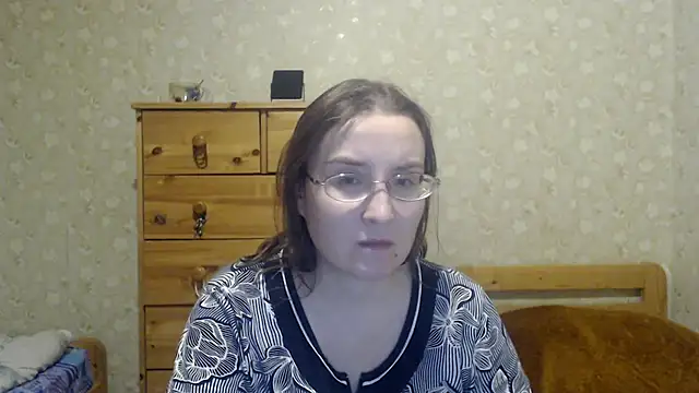 Snapshot of Smart_Rose chatting on 02/12/25, 11:41 Smart Rose online show from 02/12/25, 11:41