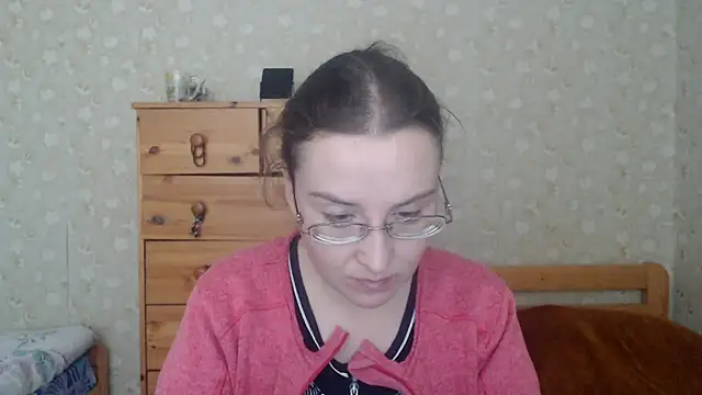Snapshot of Smart_Rose chatting on 02/13/25, 12:54 Smart Rose online show from 02/13/25, 12:54