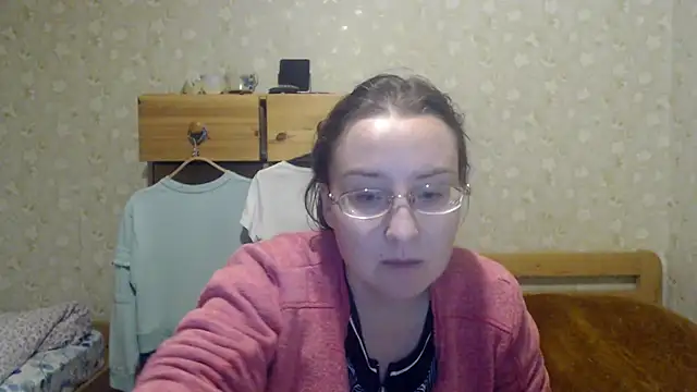 Snapshot of Smart_Rose chatting on 03/04/25, 03:37 Smart Rose online show from 03/04/25, 03:37