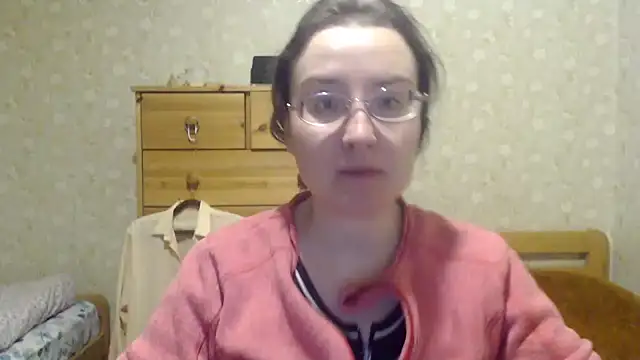 Snapshot of Smart_Rose chatting on 03/06/25, 06:48 Smart Rose online show from 03/06/25, 06:48