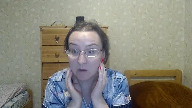 Snapshot of Smart_Rose chatting on 03/08/25, 02:19 Smart Rose online show from 03/08/25, 02:19