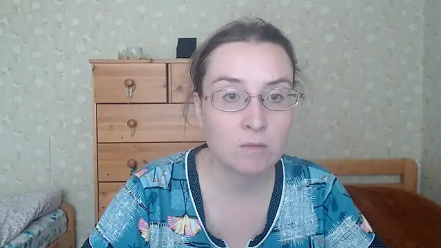 Snapshot of Smart_Rose chatting on 03/11/25, 12:39 Smart Rose online show from 03/11/25, 12:39