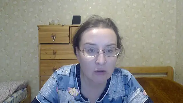 Snapshot of Smart_Rose chatting on 03/12/25, 01:08 Smart Rose online show from 03/12/25, 01:08
