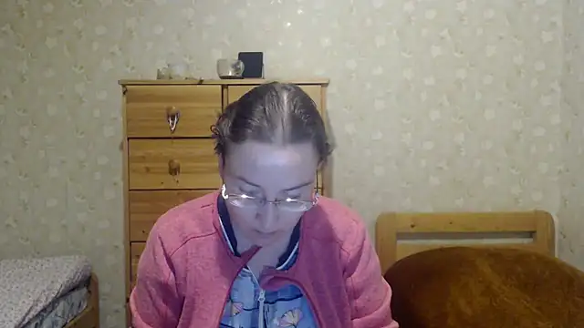 Snapshot of Smart_Rose chatting on 03/13/25, 07:06 Smart Rose online show from 03/13/25, 07:06