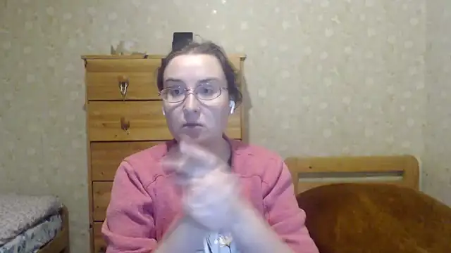 Snapshot of Smart_Rose chatting on 03/17/25, 08:51 Smart Rose online show from 03/17/25, 08:51