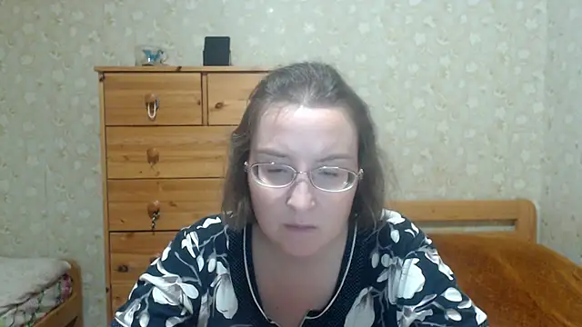 Snapshot of Smart_Rose chatting on 10/05/25, 01:37 Smart Rose online show from 10/05/25, 01:37
