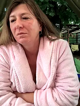 Snapshot of Natali_UA chatting on 09/17/25, 04:14 Natali UA online show from 09/17/25, 04:14