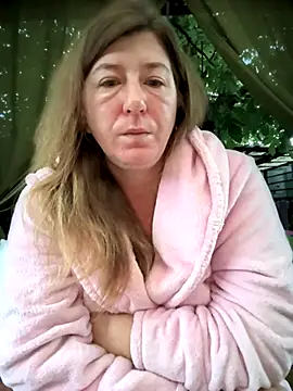 Snapshot of Natali_UA chatting on 10/05/25, 04:33 Natali UA online show from 10/05/25, 04:33
