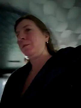 Snapshot of Natali_UA chatting on 11/17/25, 09:26 Natali UA online show from 11/17/25, 09:26