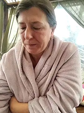 Snapshot of Natali_UA chatting on 11/23/25, 08:25 Natali UA online show from 11/23/25, 08:25