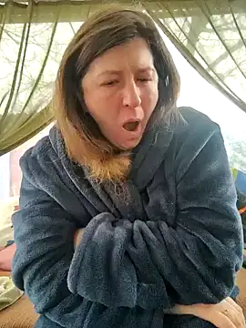 Snapshot of Natali_UA chatting on 11/25/25, 05:40 Natali UA online show from 11/25/25, 05:40