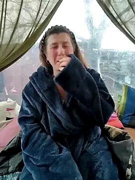 Snapshot of Natali_UA chatting on 11/26/25, 05:52 Natali UA online show from 11/26/25, 05:52