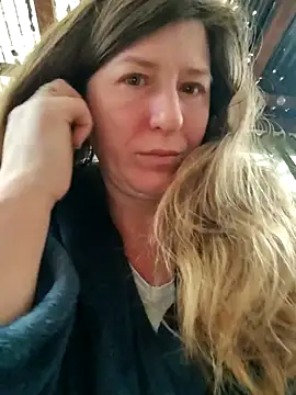 Snapshot of Natali_UA chatting on 11/27/25, 06:04 Natali UA online show from 11/27/25, 06:04