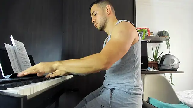 logan smith online show from 06/07/26, 04:11