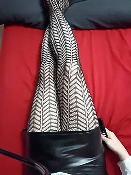 JulietteMaitresse online show from 11/11/25, 07:58