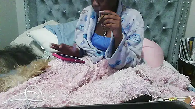 Beautifulkash online show from 11/29/25, 01:25