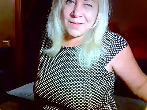 Snapshot of AgoniA7 chatting on 07/22/26, 06:32 AgoniA7 online show from 07/22/26, 06:32