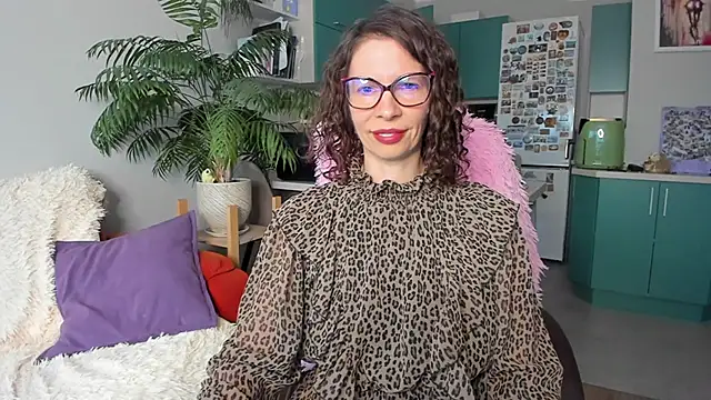Snapshot of ChristinaGlory chatting on 05/31/26, 06:09 ChristinaGlory online show from 05/31/26, 06:09
