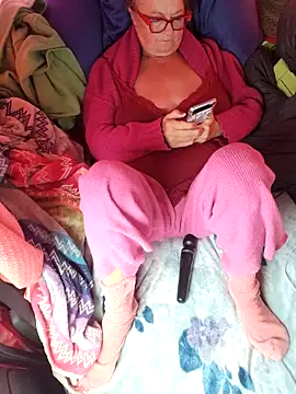 Snapshot of MucMilf59 chatting on 03/11/25, 07:26 MucMilf59 online show from 03/11/25, 07:26