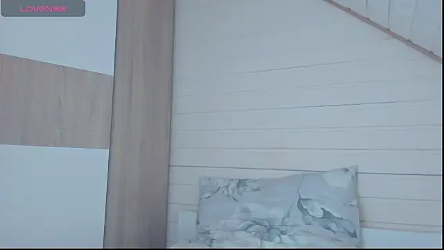 I AM MILF online show from 09/10/25, 05:46