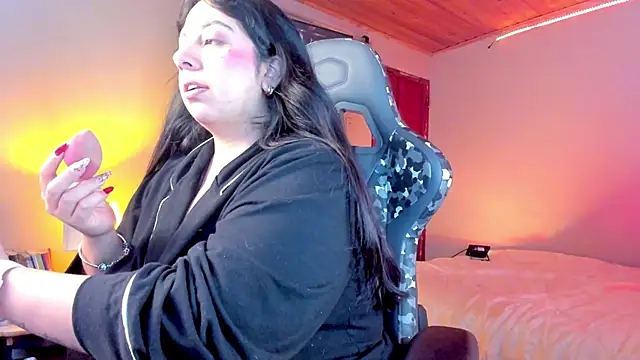 coraline latin online show from 12/25/24, 09:33