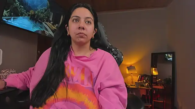 coraline latin online show from 02/13/25, 10:22