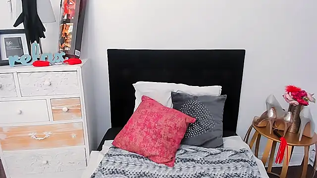 Snapshot of sweetMariina chatting on 01/08/25, 08:06 sweetMariina online show from 01/08/25, 08:06